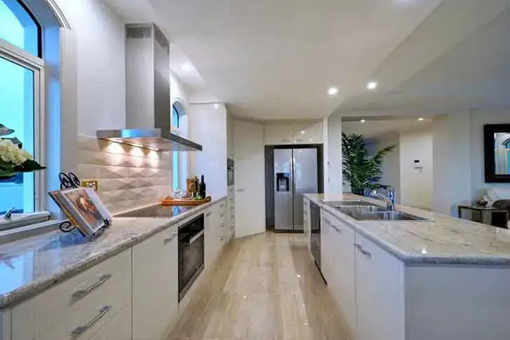 Brighton Grande, Southport QLD, by hhh architects