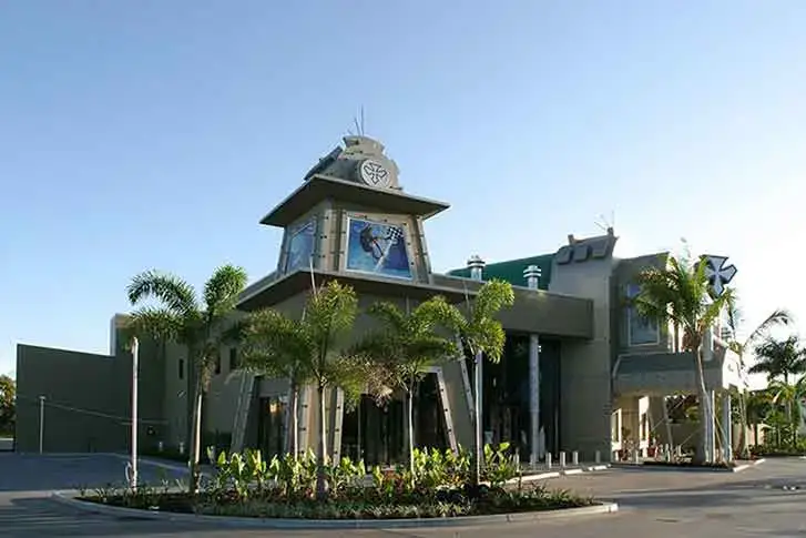 Cult, Burleigh QLD, by hhh architects