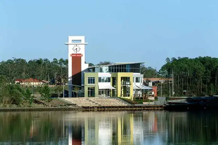 Delfin House, Varsity Lakes QLD, by hhh architects