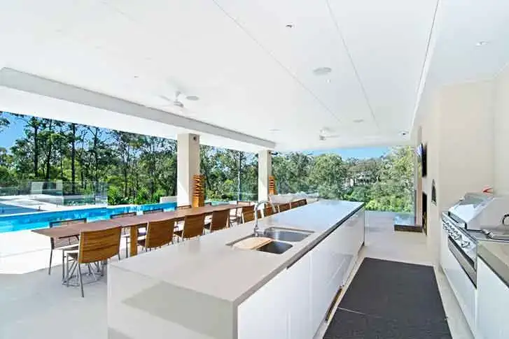 Jabiru, Mudgeeraba QLD, by hhh architects