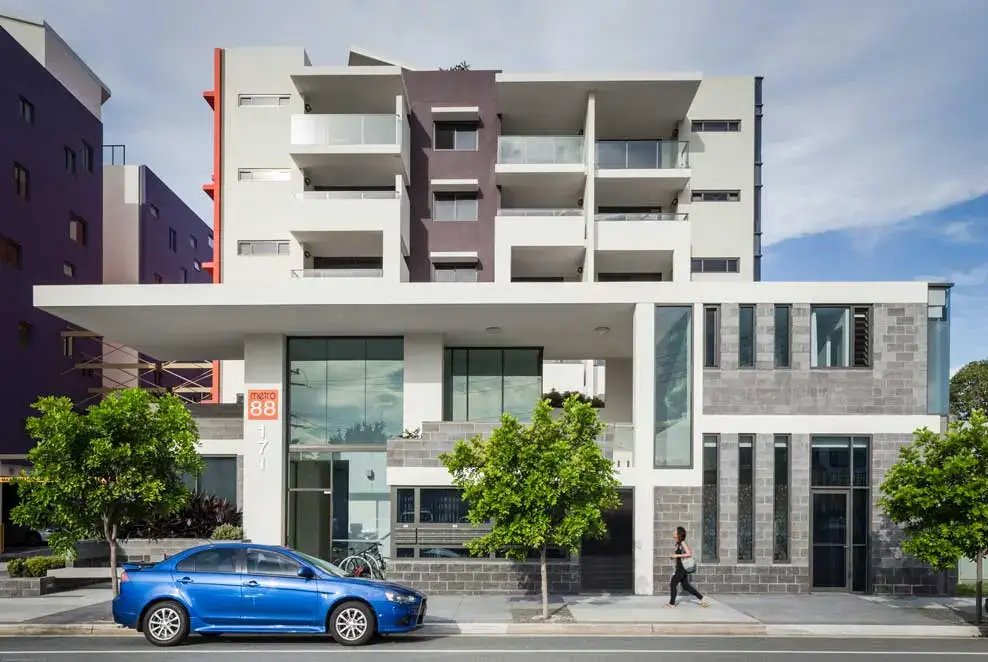 Metro 88, Southport QLD, by hhh architects