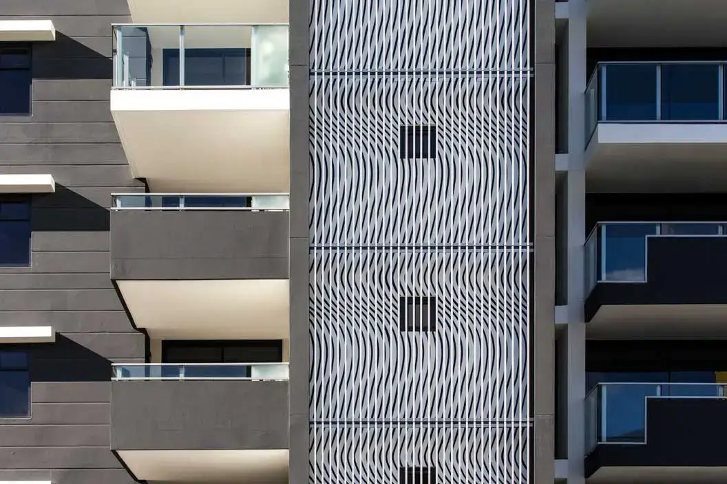 Outlook, Southport QLD, by hhh architects