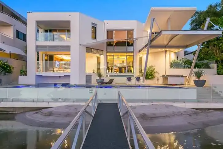 Shearwater, Runaway Bay QLD, by hhh architects