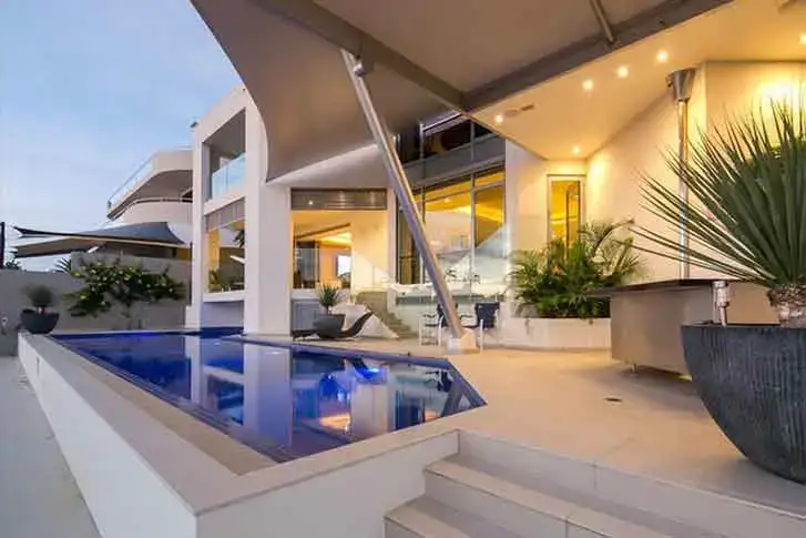 Shearwater, Runaway Bay QLD, by hhh architects